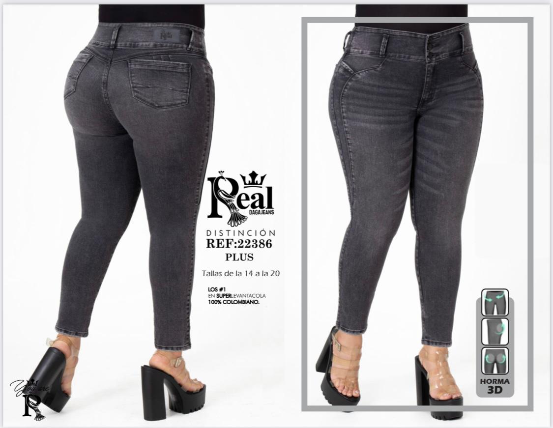 REAL JEANS CON REALCE