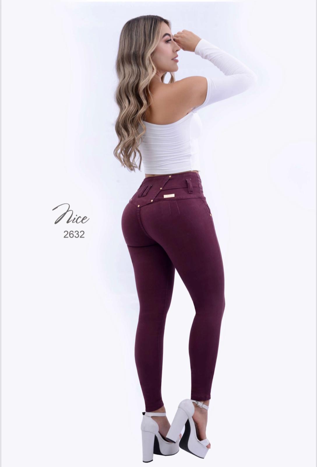 Zephyr's Colombian Jeans Levantacola