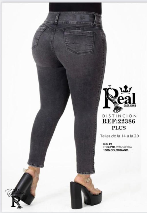 REAL JEANS CON REALCE