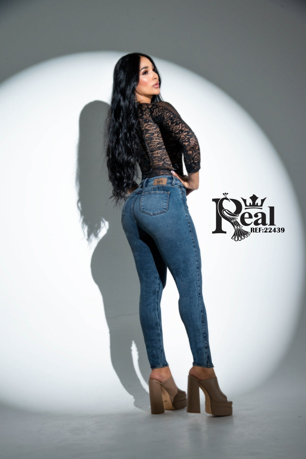 REAL JEANS CON REALCE