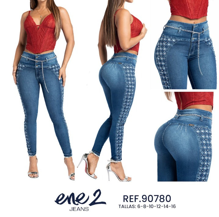 Ene2 Jeans 90780 – Jean Azul de Tiro Alto con Detalles Laterales y Cadena